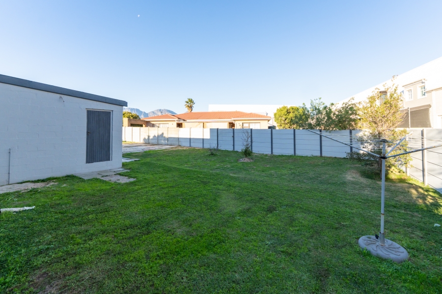 2 Bedroom Property for Sale in Guldenland Western Cape